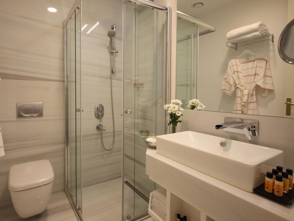 Armada Istanbul Pera Hotel Room photo
